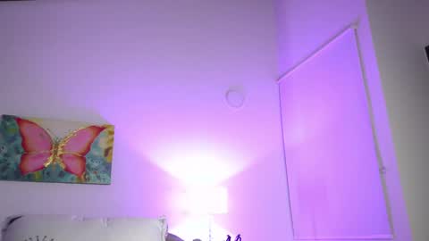 Snapshot of gala_monroe chatting on September 17, 11:24 am gala_monroe online show from September 17, 11:24 am