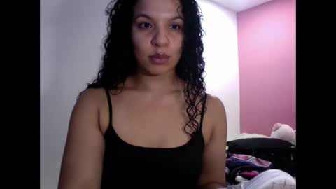 Snapshot of gatubelahotxxx chatting on February 1, 1:34 am gatubelahotxxx online show from February 1, 1:34 am
