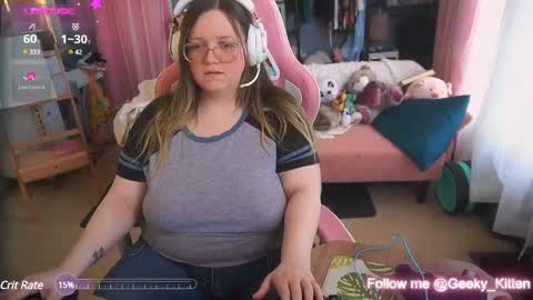 Snapshot of geeky_kitten chatting on February 20, 7:52 pm Geeky Kitten Leina - online show from February 20, 7:52 pm