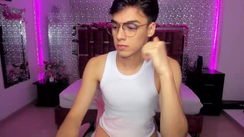Snapshot of gerony_ chatting on March 10, 8:06 am Geronimo online show from March 10, 8:06 am