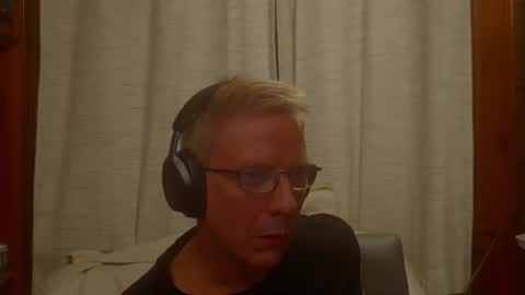 Snapshot of gggviking78 chatting on January 20, 9:46 am gggviking78 online show from January 20, 9:46 am