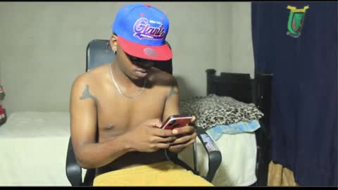ghettolife2020 online show from February 12, 12:33 pm