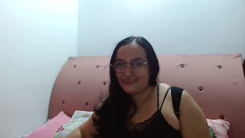 nahomi online show from February 23, 10:53 pm