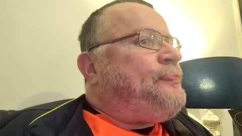 giddyup222222 online show from January 12, 6:37 pm