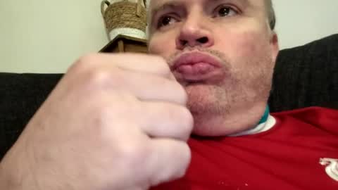 giddyup222222 online show from March 12, 1:25 am