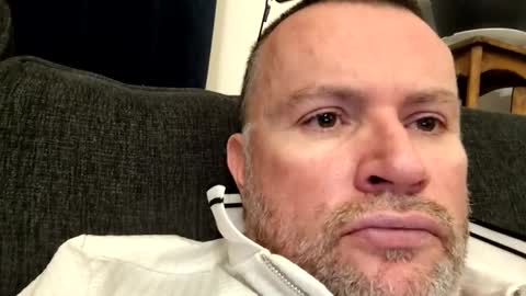 giddyup222222 online show from December 26, 12:46 am