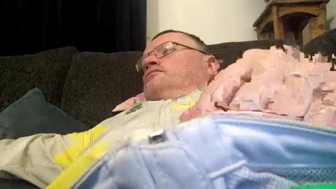 giddyup222222 online show from January 1, 10:24 pm