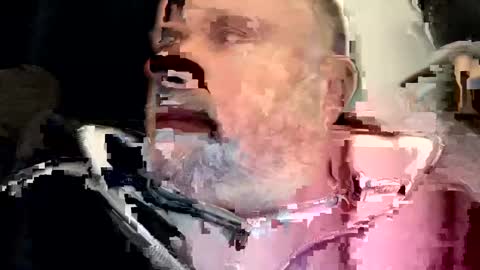 giddyup222222 online show from December 25, 9:22 pm