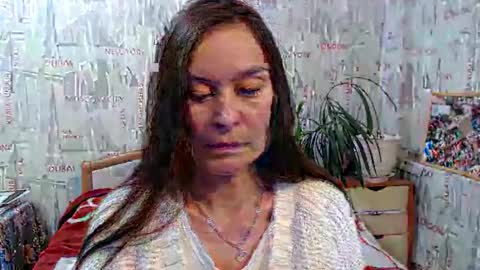 ginaxsoulah   online show from December 21, 3:42 pm