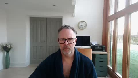 Snapshot of girlsandbikes chatting on February 6, 8:29 am girlsandbikes online show from February 6, 8:29 am