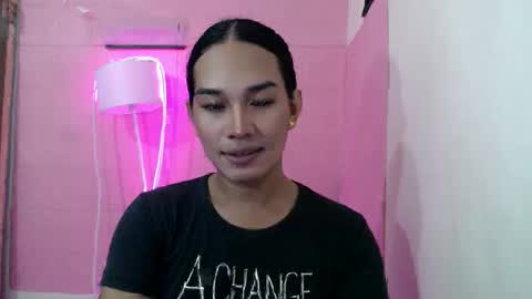 Snapshot of girlthatuneedxxx chatting on February 2, 8:02 am Rhaine online show from February 2, 8:02 am