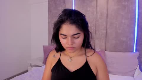 Snapshot of giselamaru chatting on March 8, 5:01 pm online show from March 8, 5:01 pm