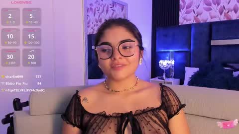 Snapshot of giselamaru chatting on February 23, 6:23 pm online show from February 23, 6:23 pm