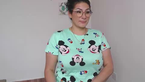 Snapshot of gisellecarter_ chatting on February 14, 9:43 pm Giselle online show from February 14, 9:43 pm