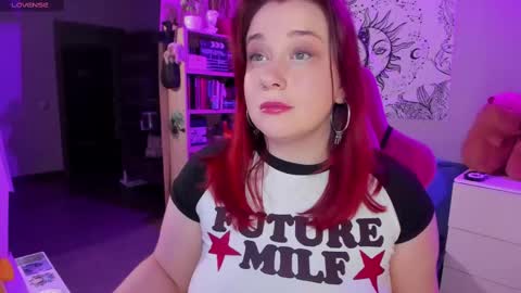 AlexaMillis online show from March 6, 9:42 pm