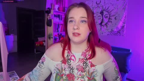 AlexaMillis online show from December 6, 8:34 pm