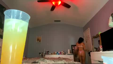 glitterglitterxo online show from September 19, 2:16 am