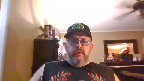 Snapshot of gobey33 chatting on September 15, 1:29 am IDKIDCIDGAF online show from September 15, 1:29 am
