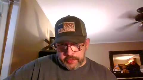 Snapshot of gobey33 chatting on September 13, 12:57 am IDKIDCIDGAF online show from September 13, 12:57 am