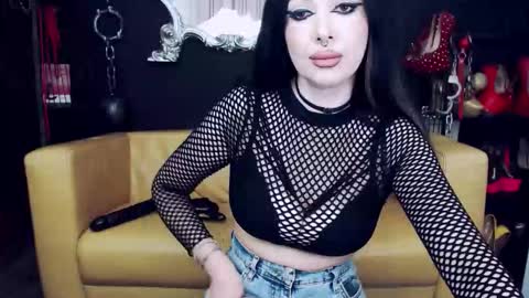 Snapshot of goddessgeorgia chatting on September 9, 2:06 pm Goddess Georgia online show from September 9, 2:06 pm
