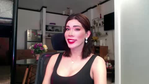 Eva online show from December 14, 11:01 pm