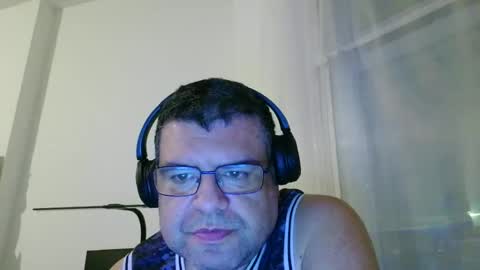 gomezgonz5 online show from September 20, 10:02 pm