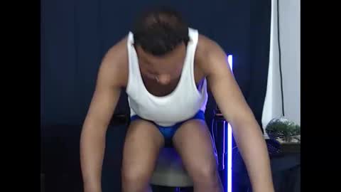 Snapshot of goos_cum chatting on December 3, 3:48 am Goos online show from December 3, 3:48 am