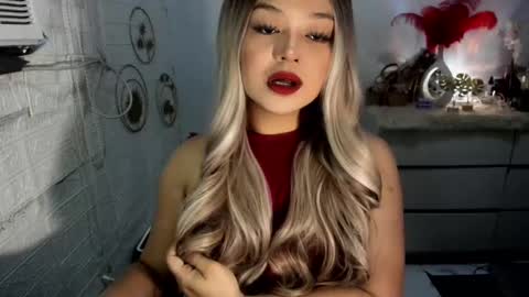 Snapshot of gorgeousamandarose chatting on March 3, 12:17 pm Amanda rose online show from March 3, 12:17 pm