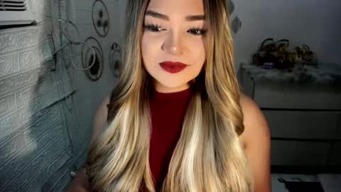 Snapshot of gorgeousamandarose chatting on September 12, 1:07 am Amanda rose online show from September 12, 1:07 am