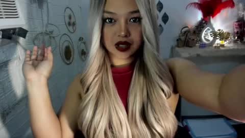 Snapshot of gorgeousamandarose chatting on February 23, 2:25 pm Amanda rose online show from February 23, 2:25 pm