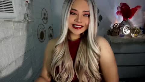 Snapshot of gorgeousamandarose chatting on January 31, 1:54 am Amanda rose online show from January 31, 1:54 am