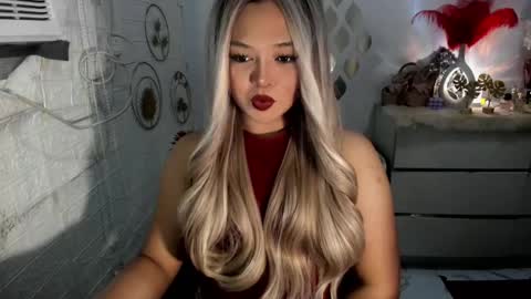 Snapshot of gorgeousamandarose chatting on February 18, 12:49 pm Amanda rose online show from February 18, 12:49 pm
