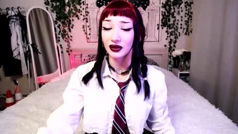 Snapshot of gothdesss chatting on February 5, 3:02 am online show from February 5, 3:02 am