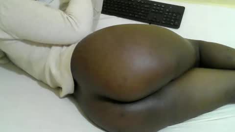 Snapshot of grace_willing chatting on February 15, 12:43 pm Grace Willing online show from February 15, 12:43 pm