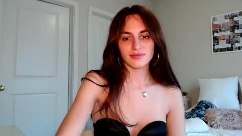 Snapshot of graciesmith27 chatting on February 5, 10:44 pm Gracie Smith online show from February 5, 10:44 pm