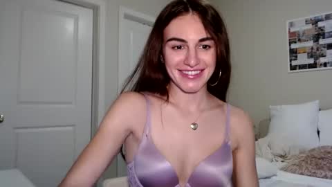 Snapshot of graciesmith27 chatting on February 13, 12:02 am Gracie Smith online show from February 13, 12:02 am