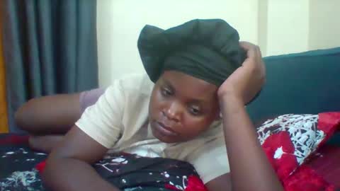 Snapshot of grannylover_ chatting on February 11, 7:05 pm grannylover_ online show from February 11, 7:05 pm