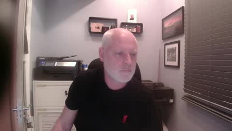 greyfox_6000 online show from March 5, 10:43 pm