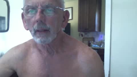 Snapshot of gulfcoast1952 chatting on March 2, 7:12 pm Roy online show from March 2, 7:12 pm