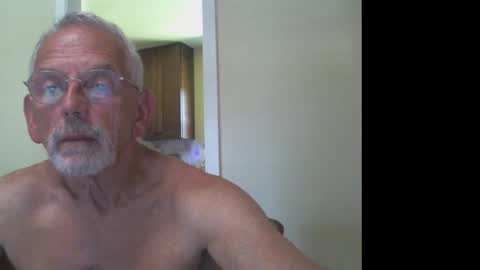 Snapshot of gulfcoast1952 chatting on September 10, 6:42 pm Roy online show from September 10, 6:42 pm