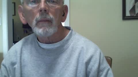 Snapshot of gulfcoast1952 chatting on February 13, 2:09 pm Roy online show from February 13, 2:09 pm