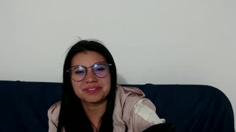Vane blonde and Hazell black hair online show from September 16, 7:28 pm