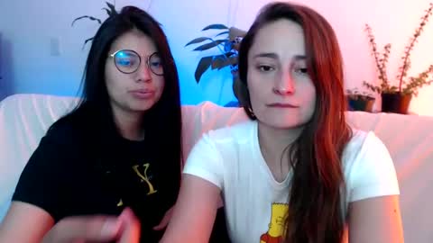 Vane blonde and Hazell black hair online show from February 17, 7:12 pm