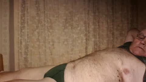 guyboy73 online show from September 12, 2:46 am