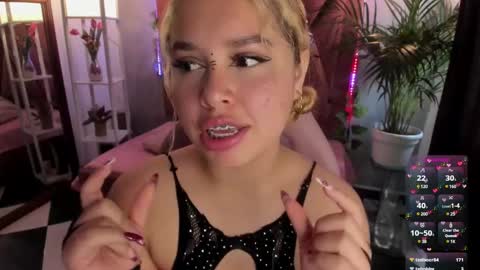 Haely online show from February 19, 2:22 pm