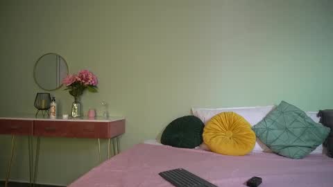 Snapshot of haileymoon85 chatting on March 10, 11:01 am Hailey online show from March 10, 11:01 am