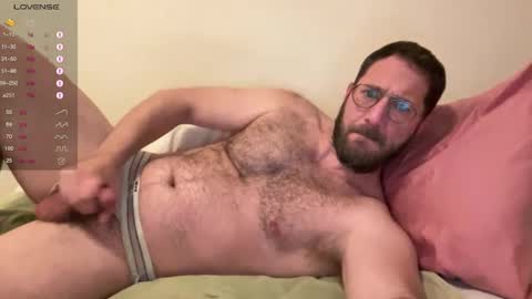 Snapshot of hairyfitguy444 chatting on January 21, 2:33 am Harry Fit Big Bro Dad Sir online show from January 21, 2:33 am