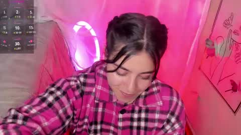 Snapshot of hanah_bakeer chatting on September 19, 3:16 pm Hanah Montana Independent model online show from September 19, 3:16 pm