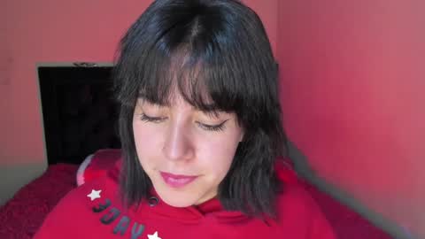 Snapshot of hanah_bakeer chatting on December 2, 4:15 pm Hanah Montana Independent model online show from December 2, 4:15 pm