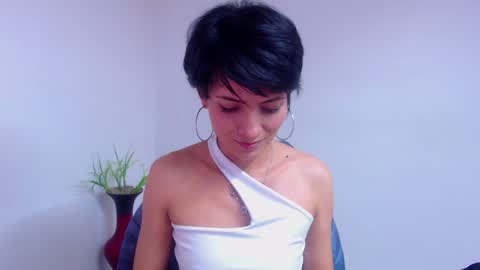 Sara online show from December 28, 7:22 pm